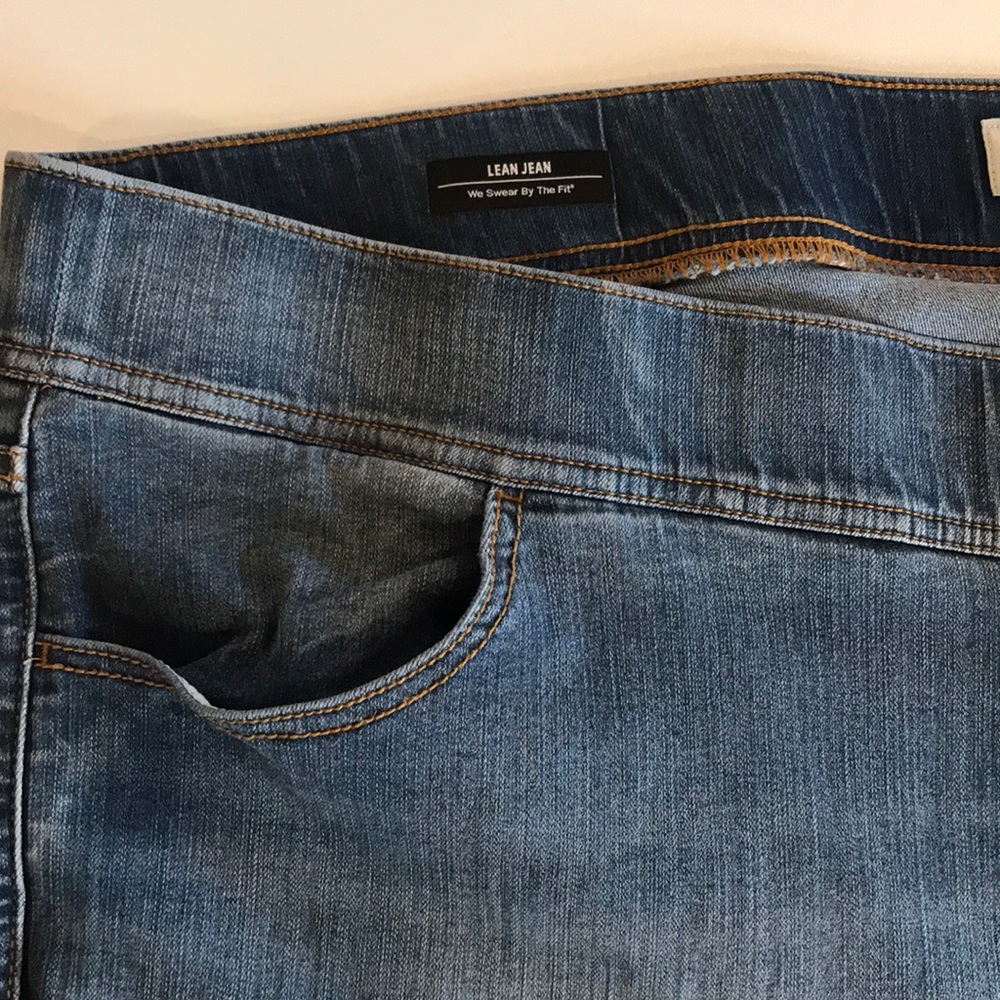 Torrid 5 R denim Lean Jean - Picture 9 of 16